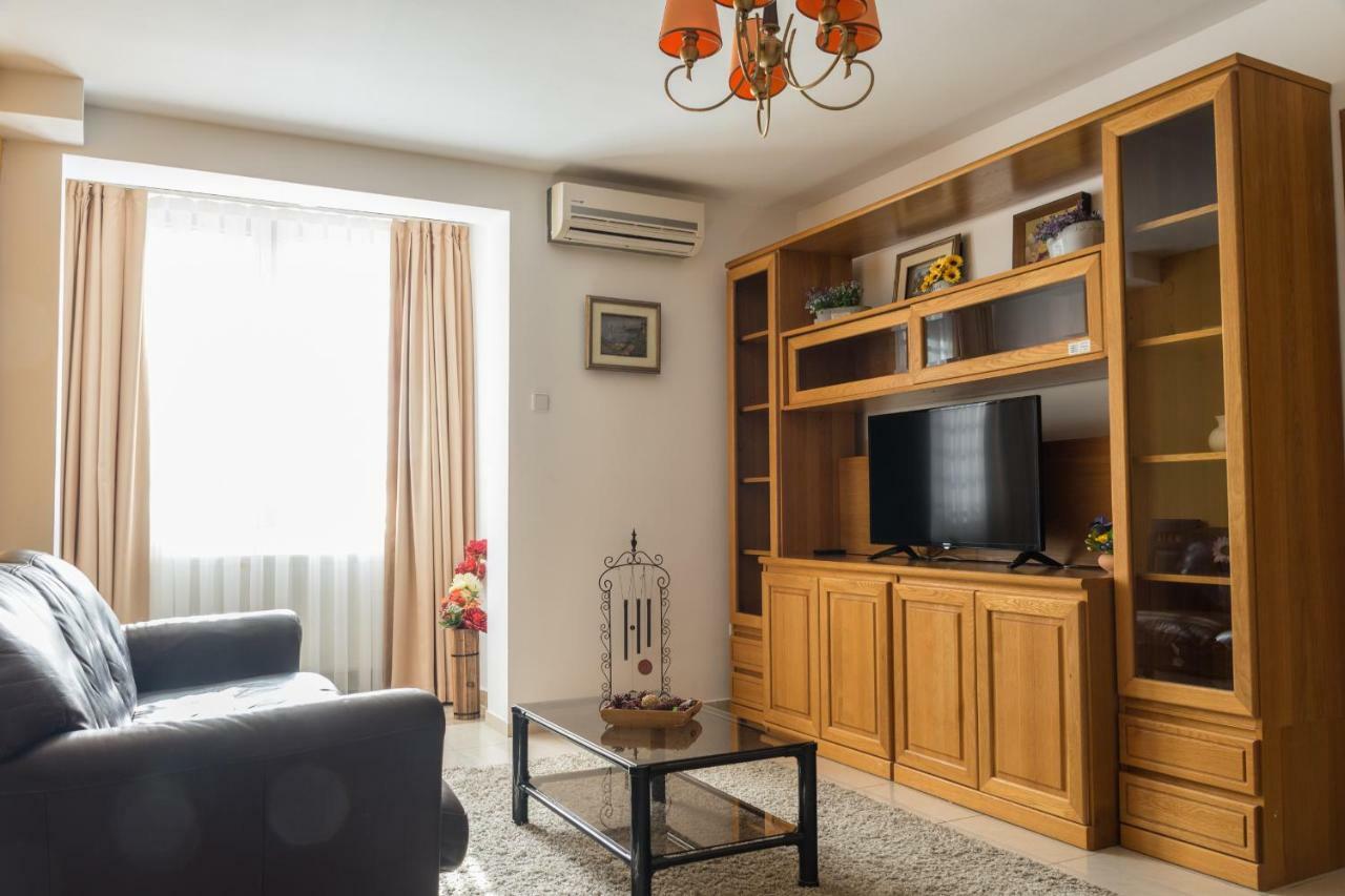 Maxxy Apartments Bukarest Exterior foto
